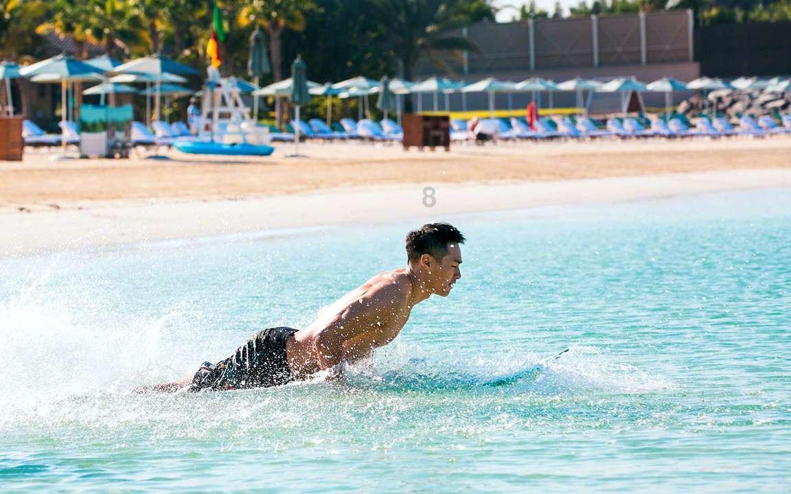 拯救吉他手男孩
